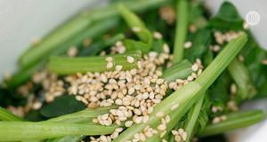 白芝麻的营养与功效（白芝麻是否可以生吃及食用注意事项）