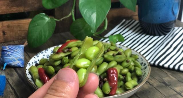 毛豆清洗技巧有哪些？如何确保毛豆洗得干净彻底？