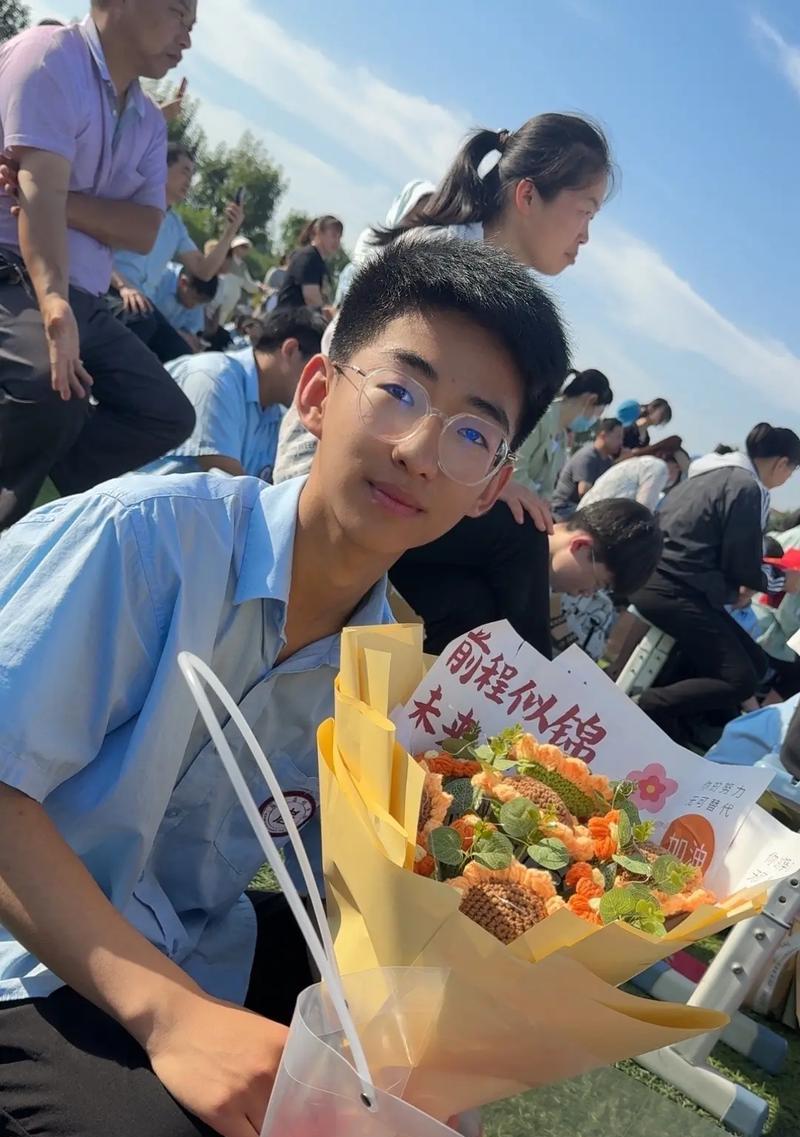 向日葵代表什么？孩子送爸爸向日葵有何深意？