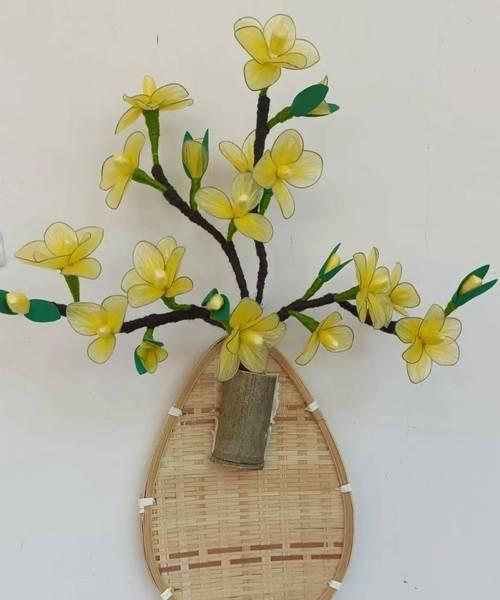 竹筒鲜花盆景的正确养护技巧是什么？