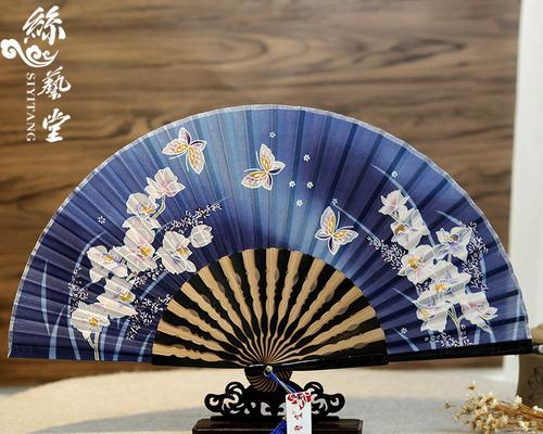 花与扇子组合的寓意是什么？花扇组合象征着什么？
