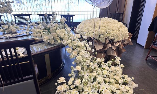 白色系花卉的寓意是什么？白色花象征着什么？