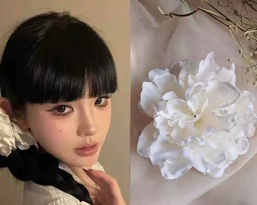 花配饰的象征意义是什么？戴花配饰的深层含义？