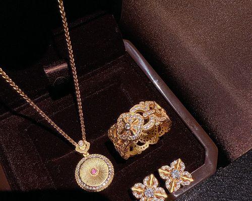 金色花首饰的寓意是什么？金色花卉的象征意义有哪些？