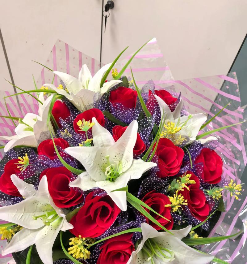 手捧花扔出去代表什么？扔手捧花的含义是什么？