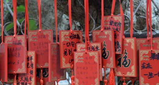 祈福礼物中花的寓意是什么？