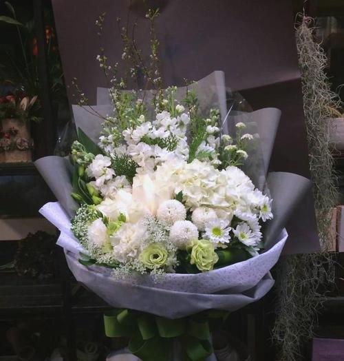 清明节送玫瑰花代表什么意义？