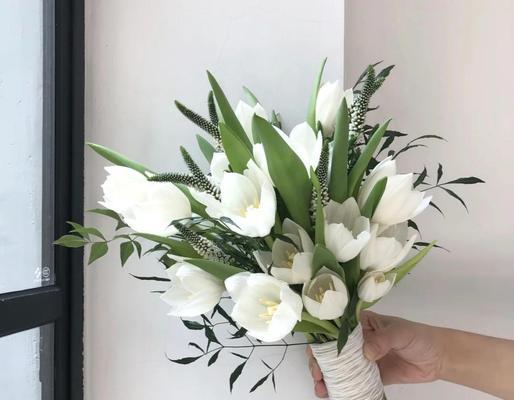 手捧花送给孩子有何寓意？它的花语是什么？