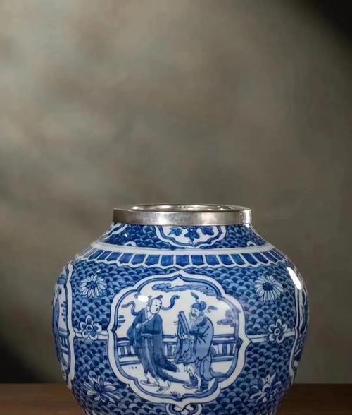 蓝色葫芦瓶象征着什么花？蓝色葫芦瓶寓意的花是什么？