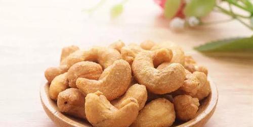 腰果含糖量高吗？了解腰果的糖分含量及其对健康的影响