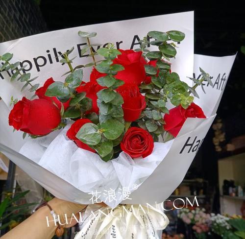 十九朵玫瑰的象征意义及其背后的故事（花语传递的真爱与浪漫情感丰富的玫瑰花束）