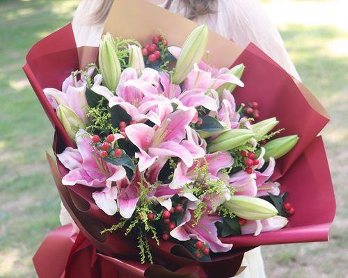 11朵玫瑰花的意义与象征（探索玫瑰花的深层寓意与传统）