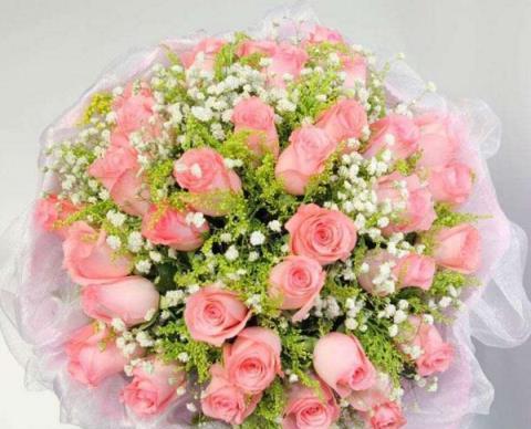 100朵玫瑰代表什么意思？花语含义及送花常见问题解答？